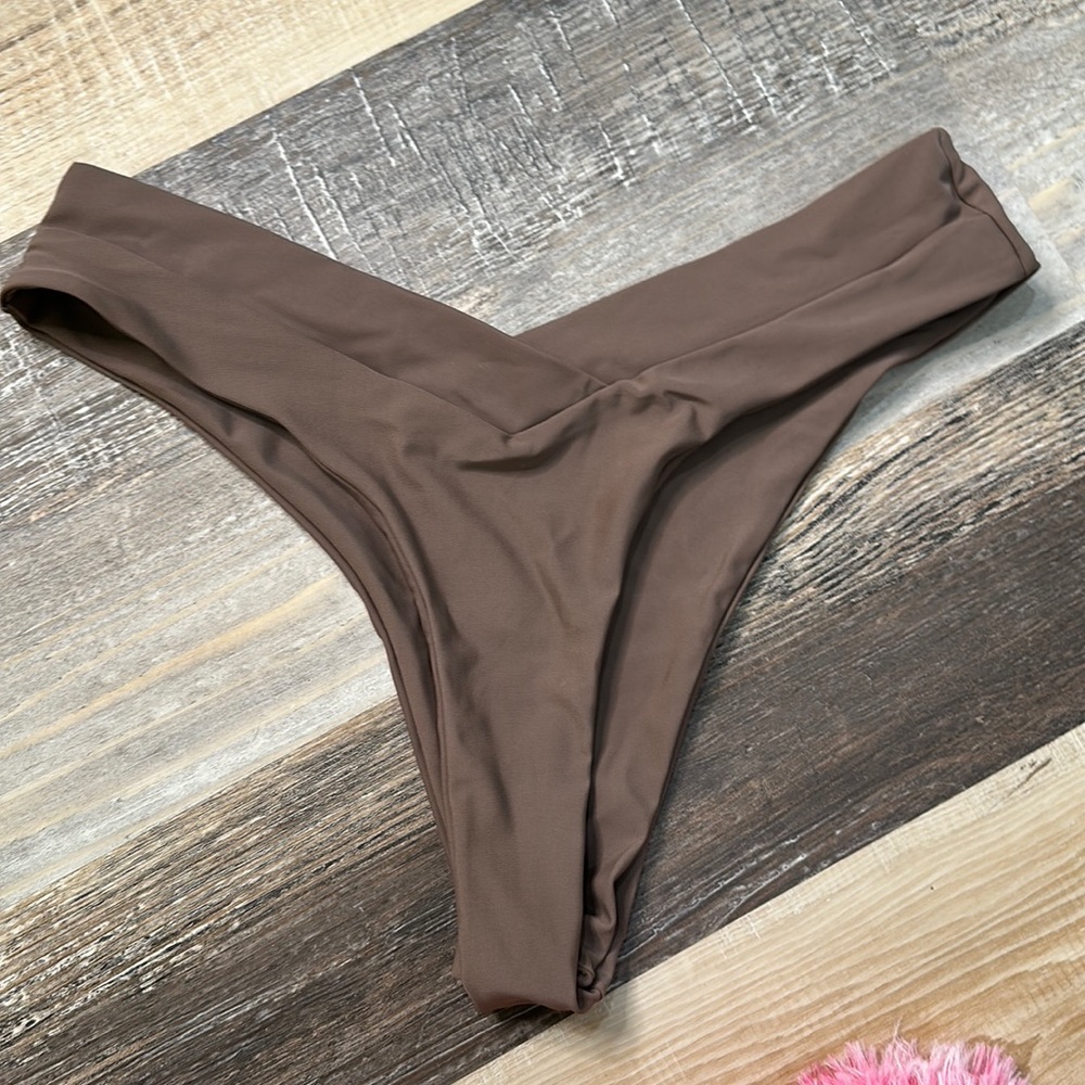 bikini bottoms ✨